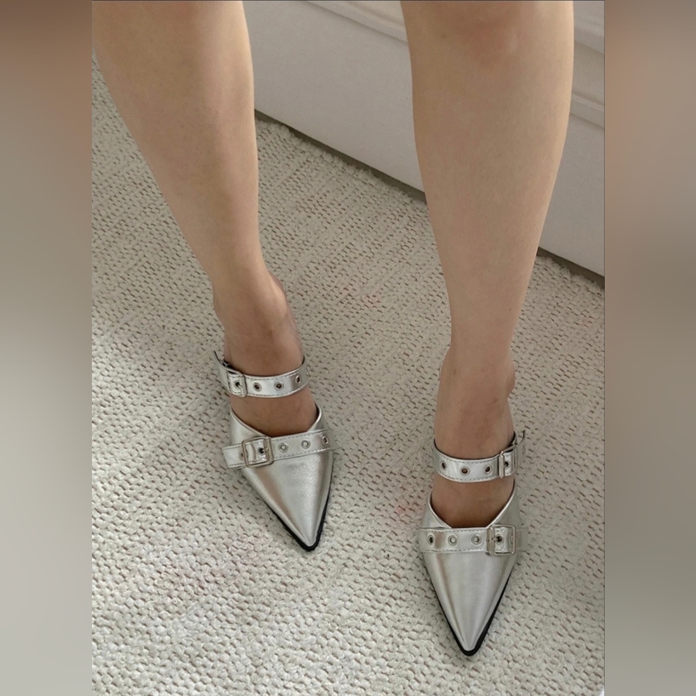 Size 8½-9 Silver Kitten Mules Buckle Style